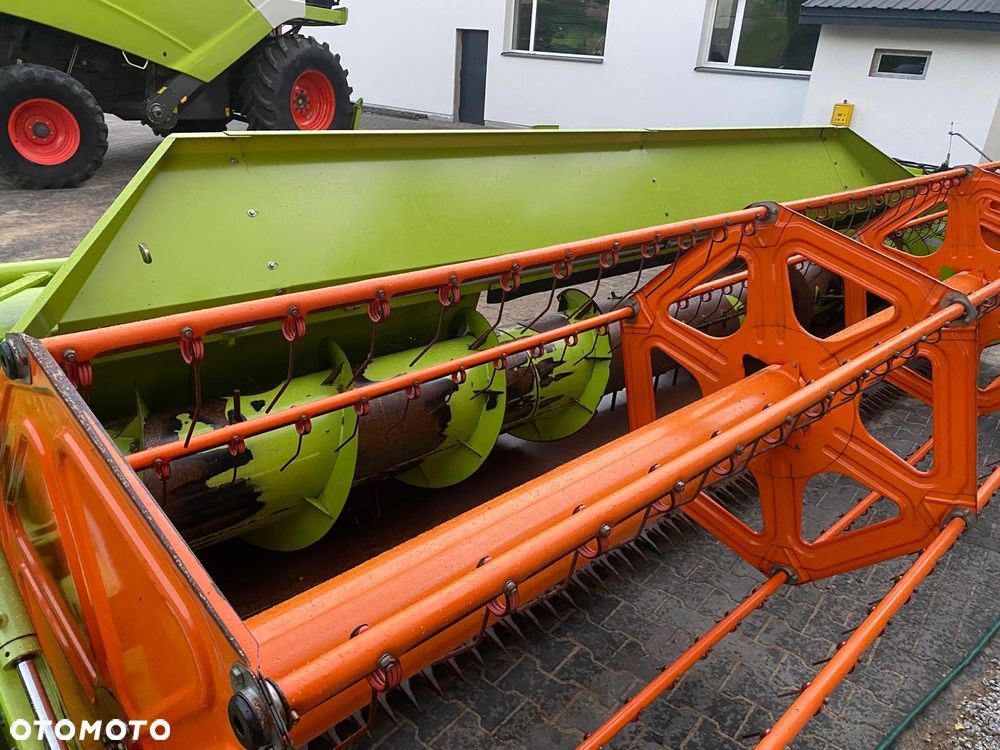 Claas Tucano 320 - 22