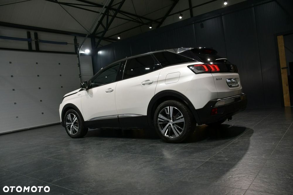 Peugeot 3008 1.6 PureTech Hybrid PHEV Allure Pack S&S EAT8 - 11