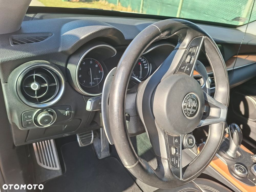 Alfa Romeo Stelvio 2.0 Turbo First Edition Q4 - 19