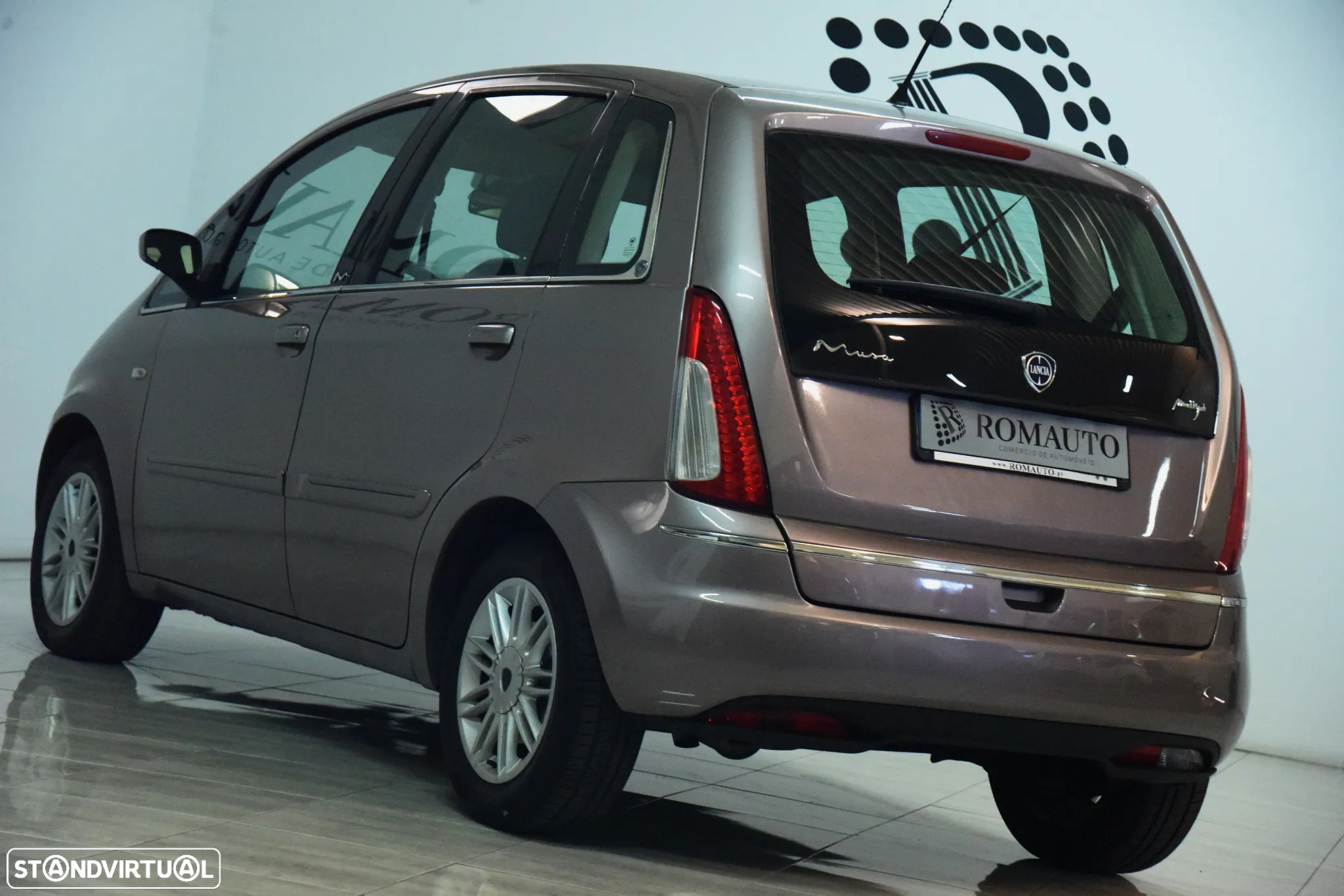 Lancia Musa 1.3 16V M-jet Platino - 9