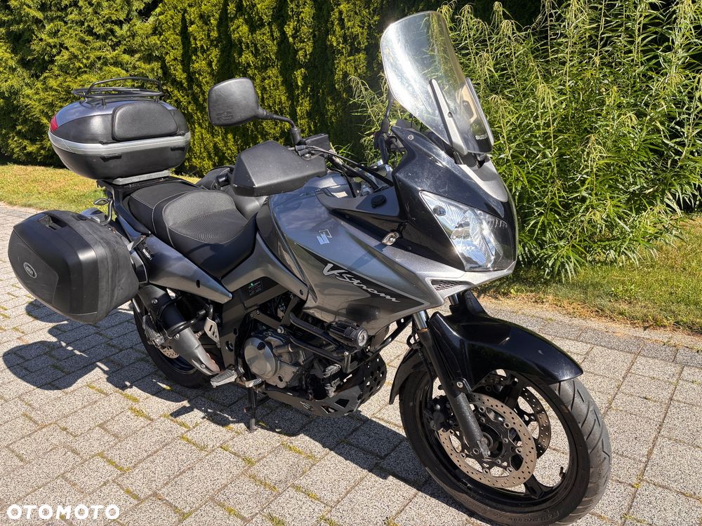 Suzuki V-STROM - 1