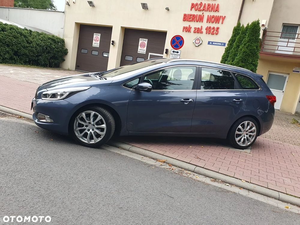 Kia Ceed 1.6 GDI XL - 22