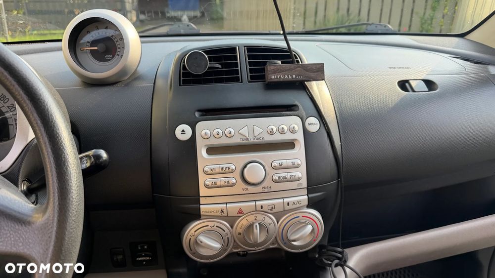 Daihatsu Sirion 1.3 - 21