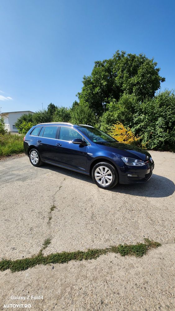 Volkswagen Golf - 2