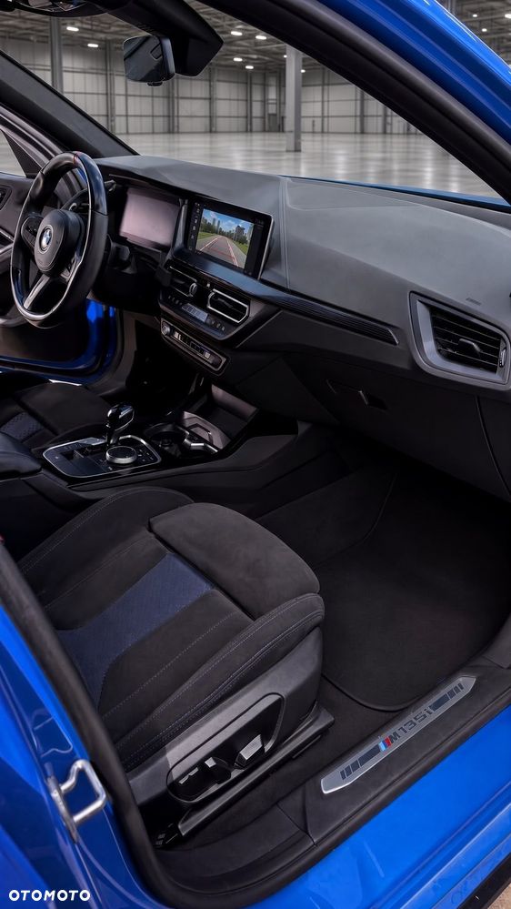 BMW 1M - 8