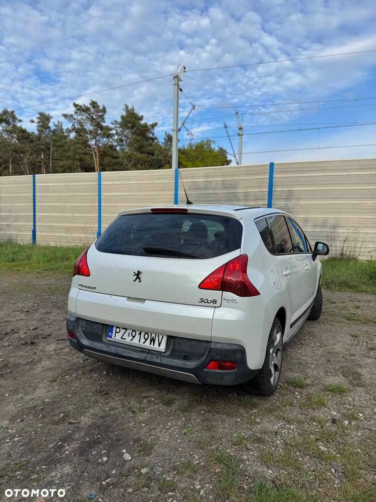 Peugeot 3008 2.0 HDi Allure - 11