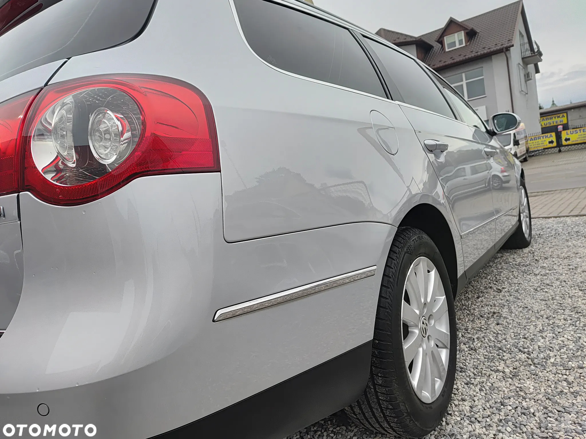 Volkswagen Passat 2.0 TDI Comfortline - 9