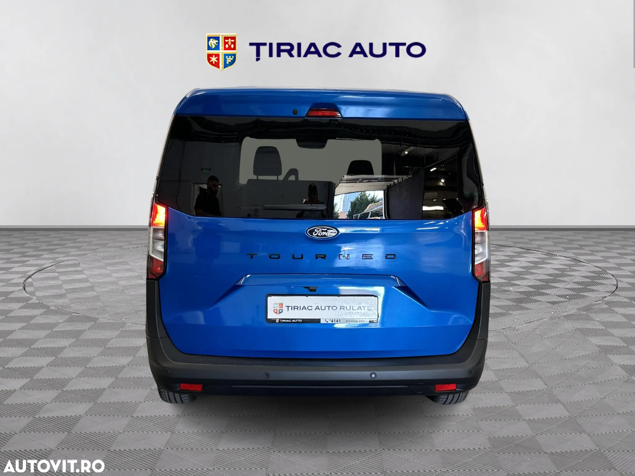 Ford Tourneo Courier - 4