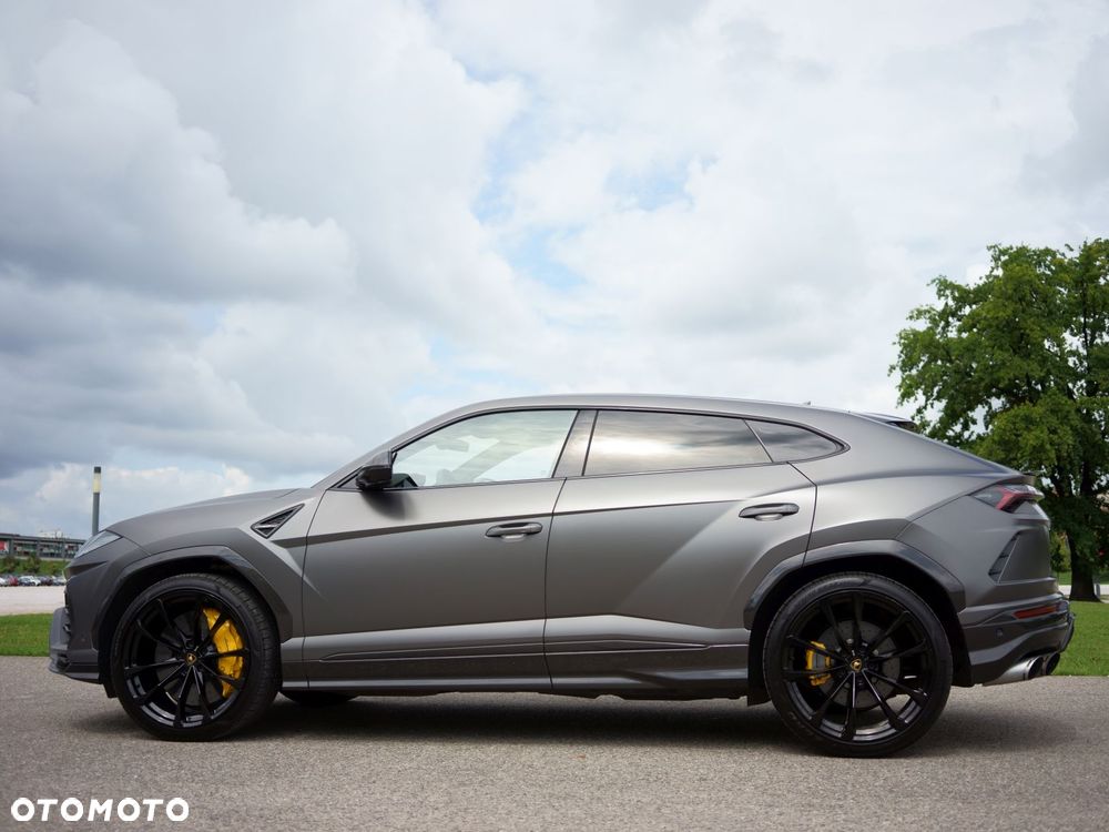 Lamborghini Urus - 3