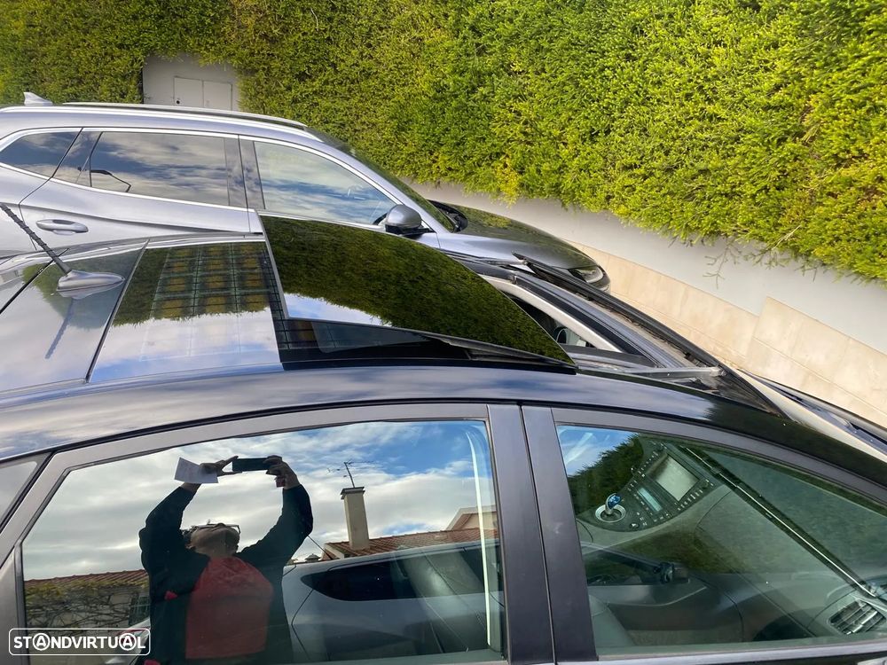 Toyota Prius 1.8 Premium+Pele+GPS - 10