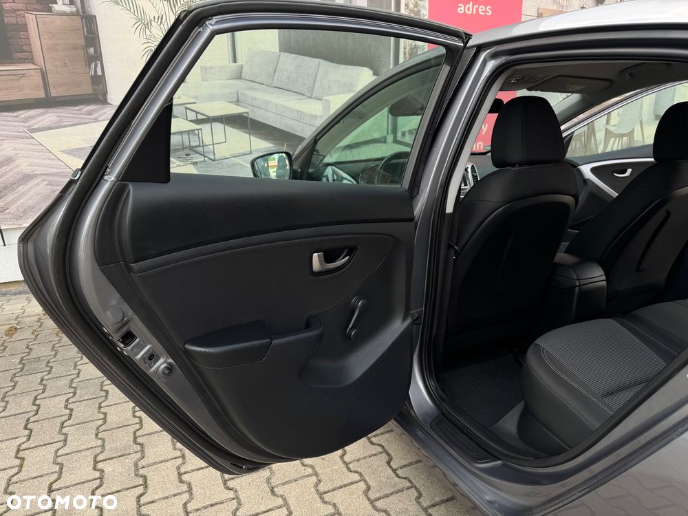 Hyundai i30 - 32
