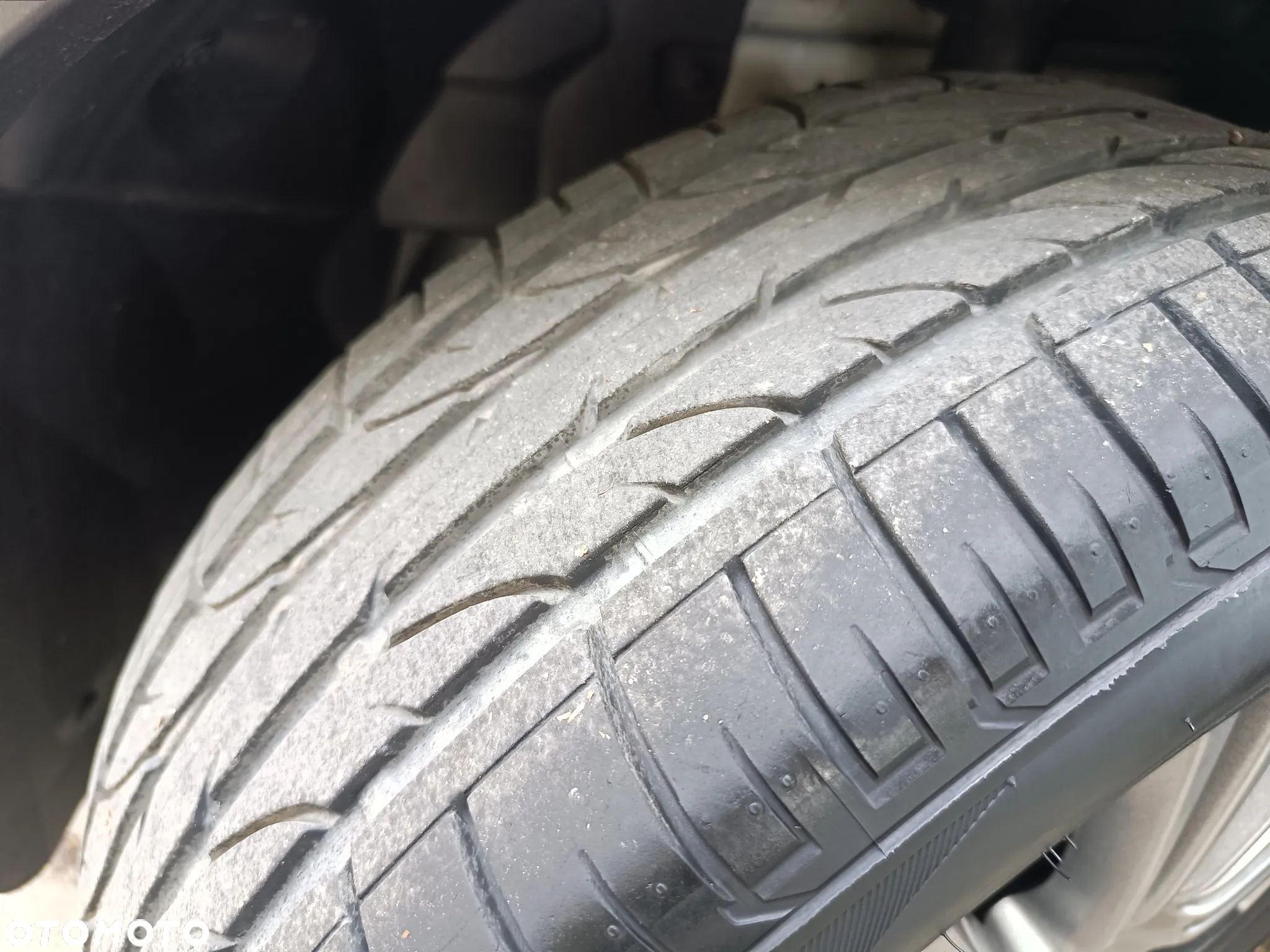 Ford Kuga 2.0 TDCi 2x4 Titanium - 37
