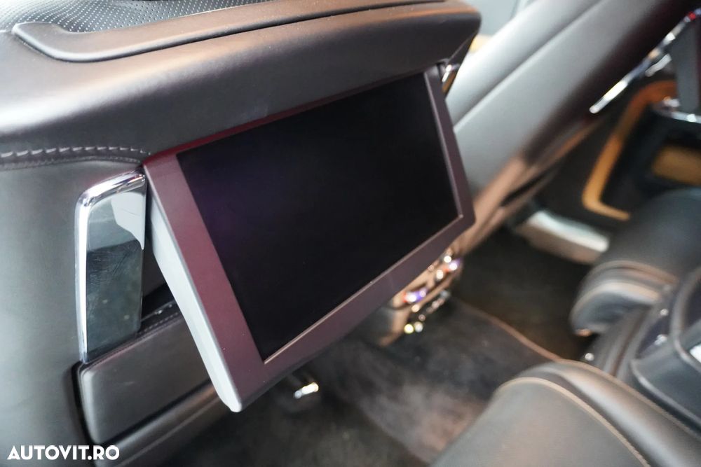 Rolls-Royce Ghost - 32