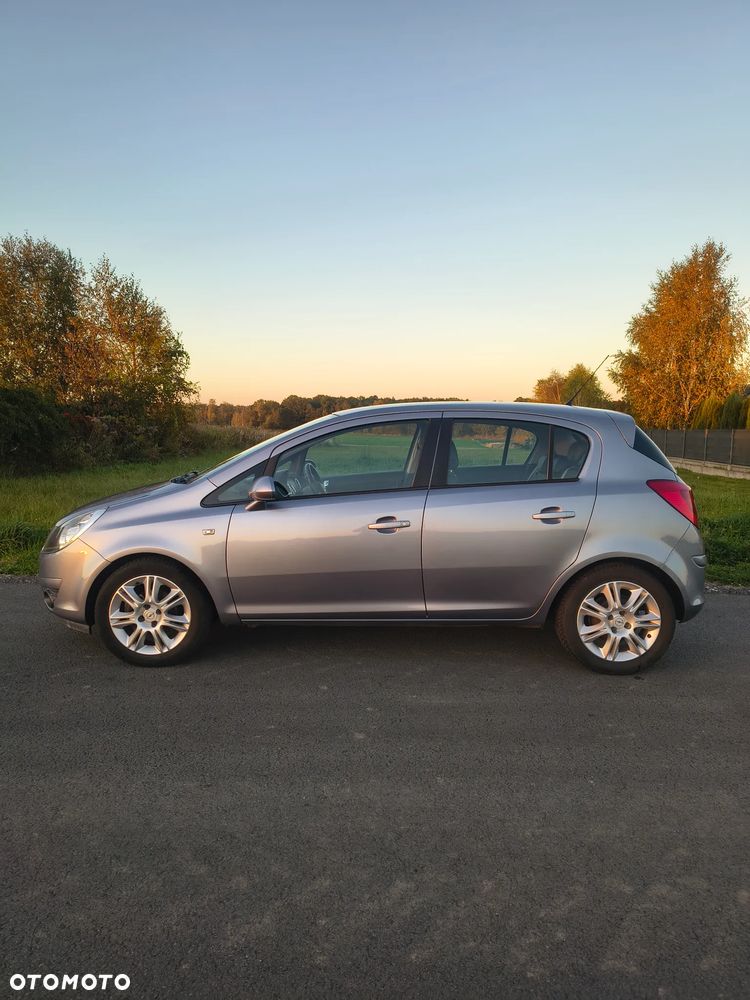 Opel Corsa - 11