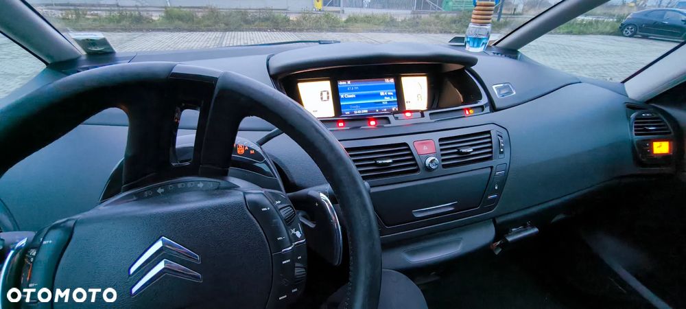 Citroën C4 Picasso - 16