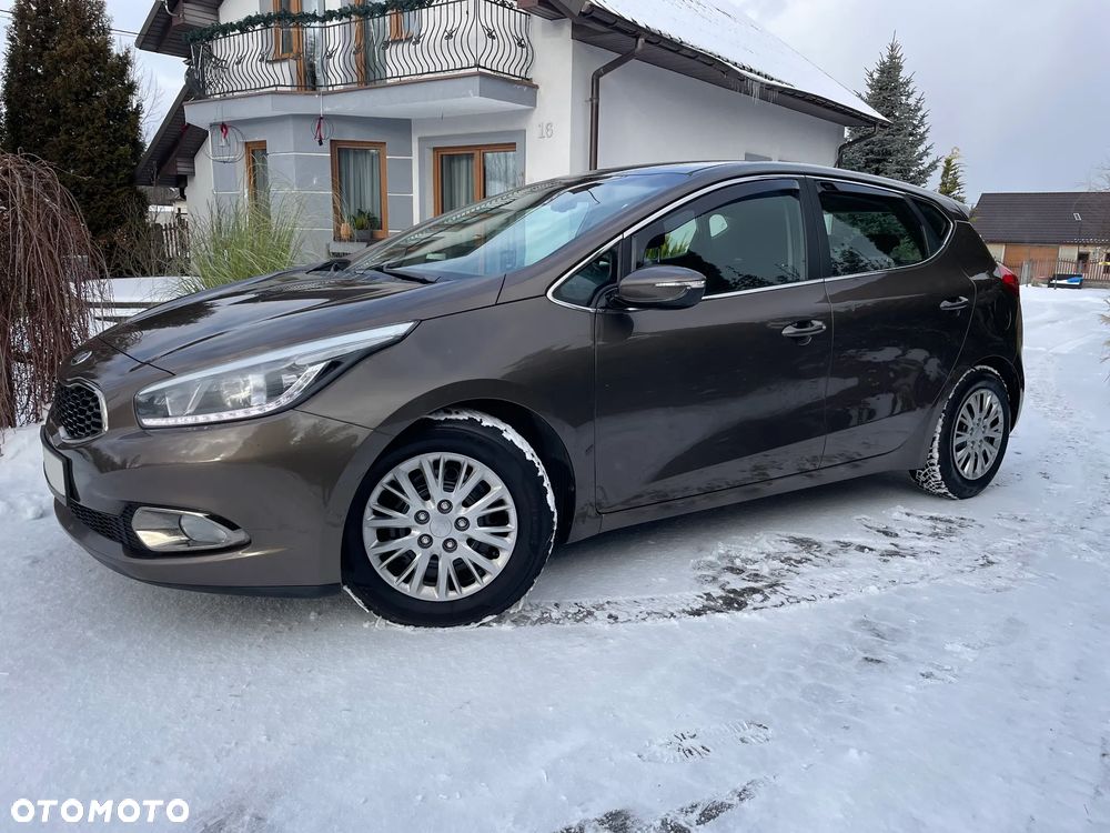 Kia Ceed 1.6 GDI Business Line - 23