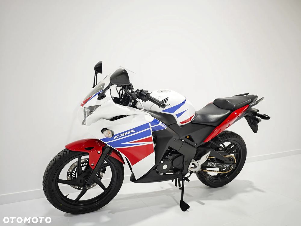 Honda CBR - 3