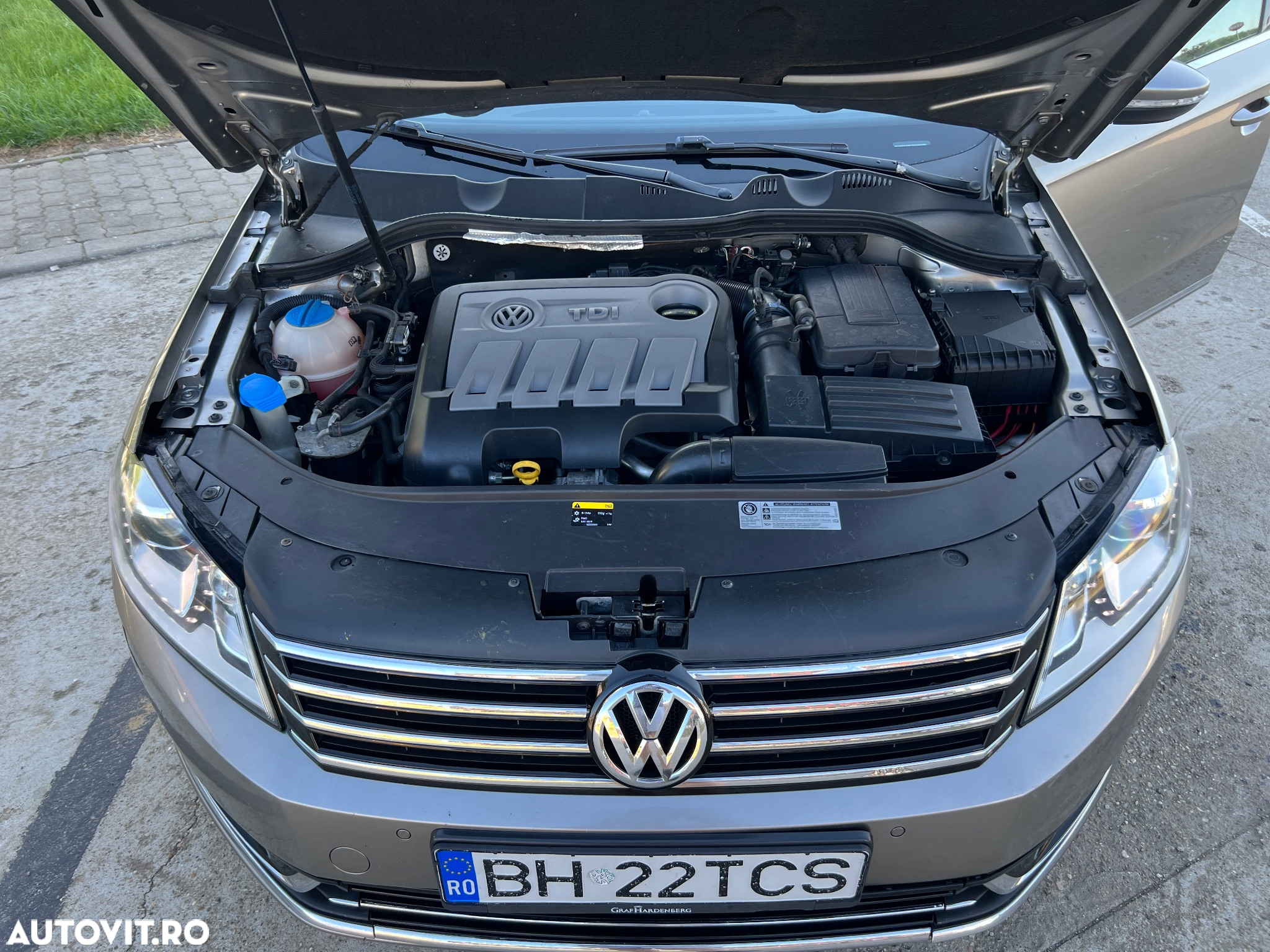 Volkswagen Passat Variant 2.0 TDI BlueMotion Technology Highline - 17