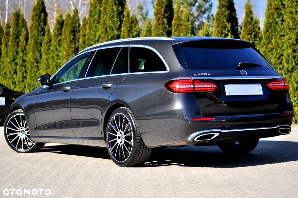 Mercedes-Benz Klasa E 220 d 9G-TRONIC Edition AVANTGARDE - 13