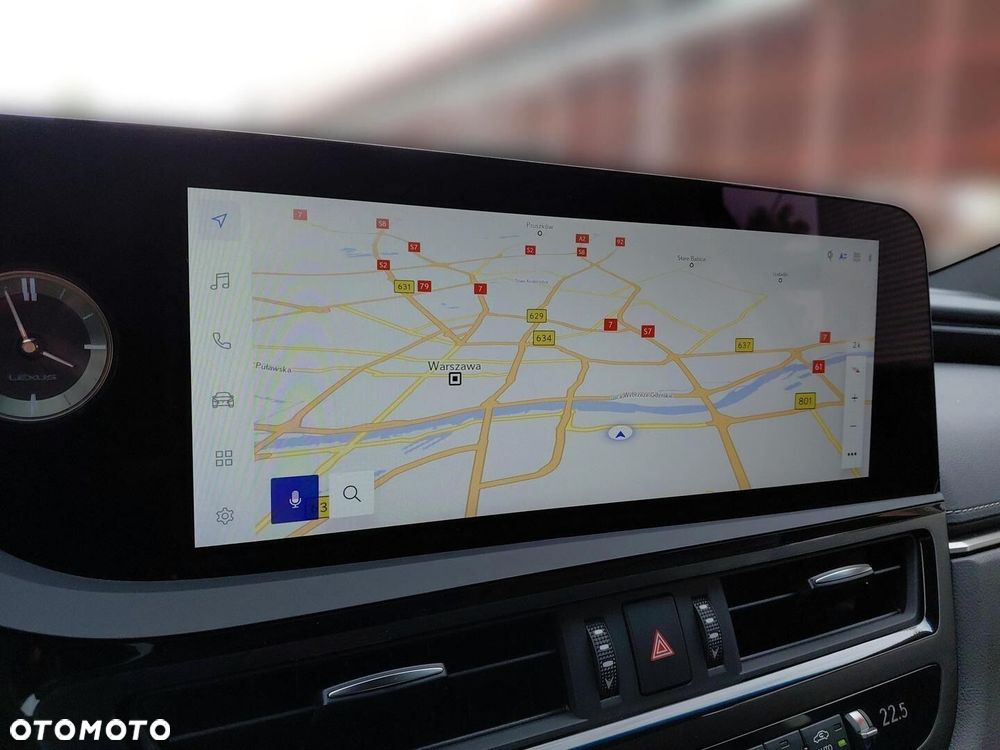 Lexus ES 300h Business Edition - 17