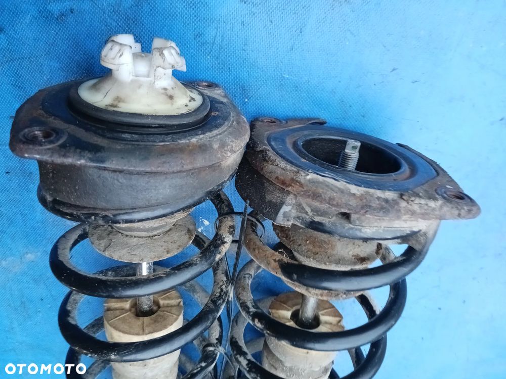 Mcperson tył tylny Audi A4 B5 Kombi Avant prawy lewy KOMPLET amortyzator sprężyna podstawa - 7