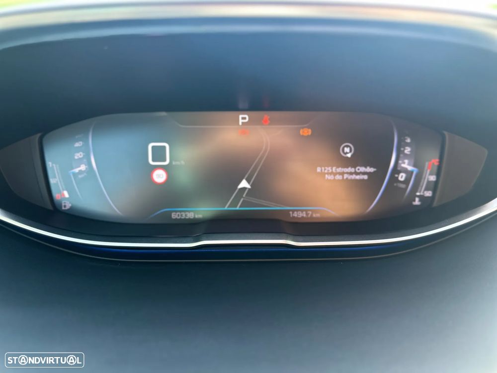 Peugeot 5008 1.5 BlueHDi Allure Pack EAT8 - 30
