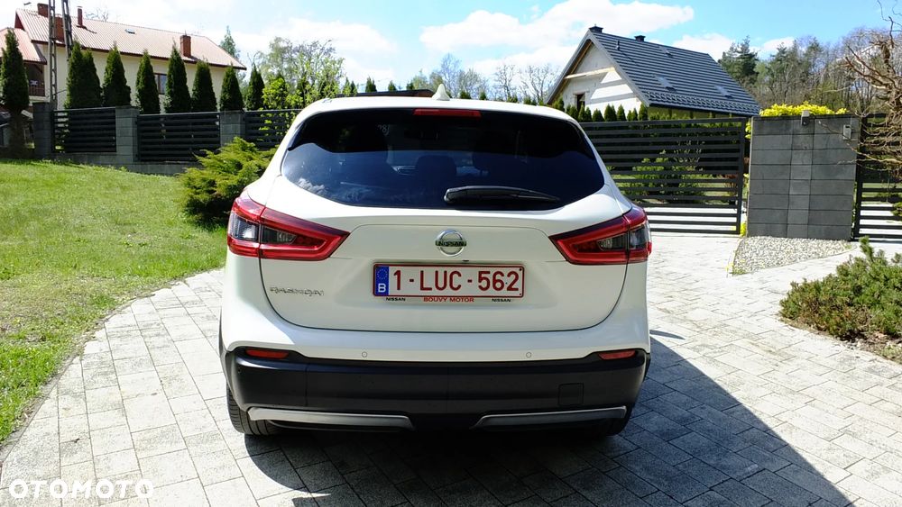 Nissan Qashqai 1.2 DIG-T N-Connecta EU6 - 9