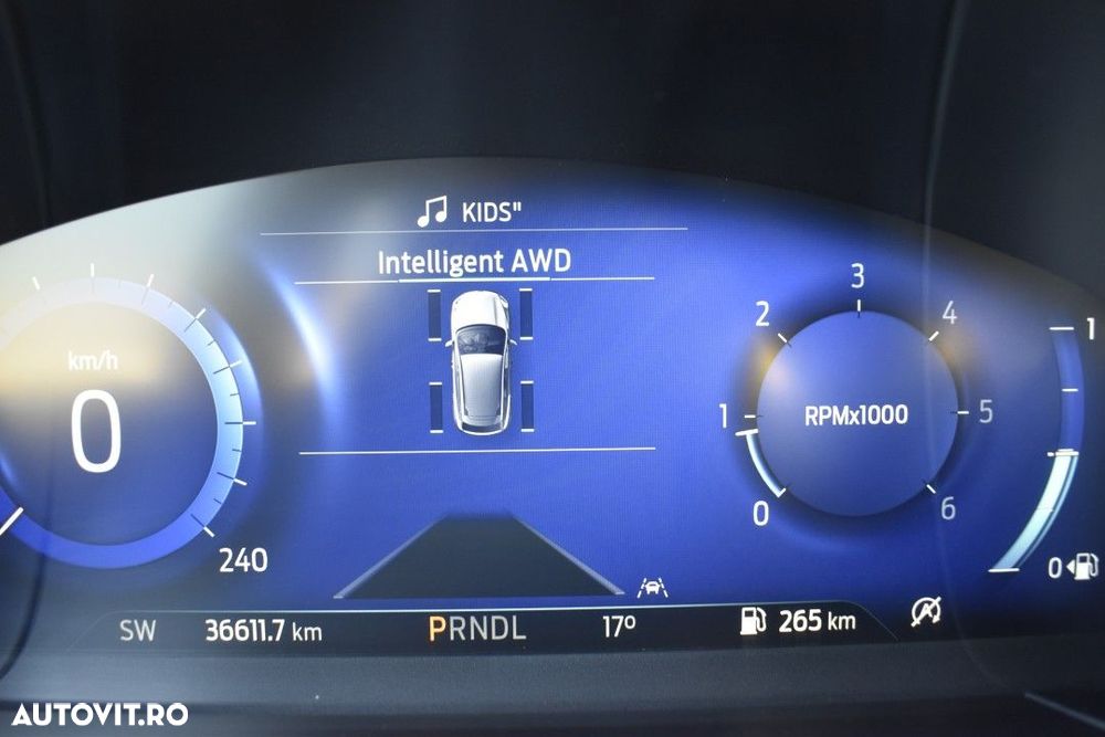 Ford Kuga - 32
