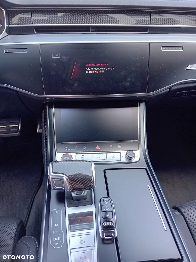 Audi S8 - 9
