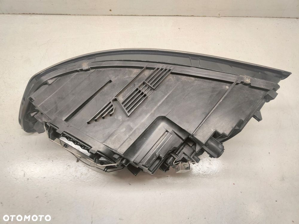 VOLVO S40 II V50 LIFT XENON LAMPA PRAWY PRZÓD 31299588 - 5