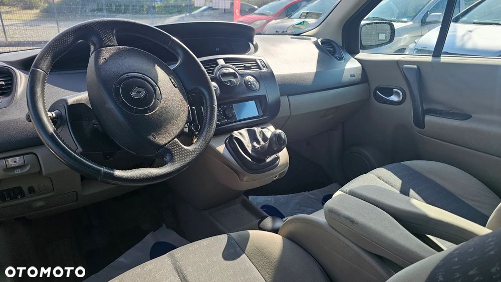 Renault Scenic 1.6 16V Confort Authentique - 11