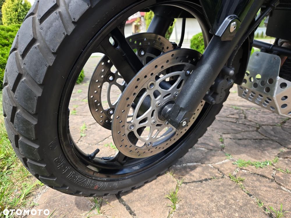 Suzuki V-STROM - 13