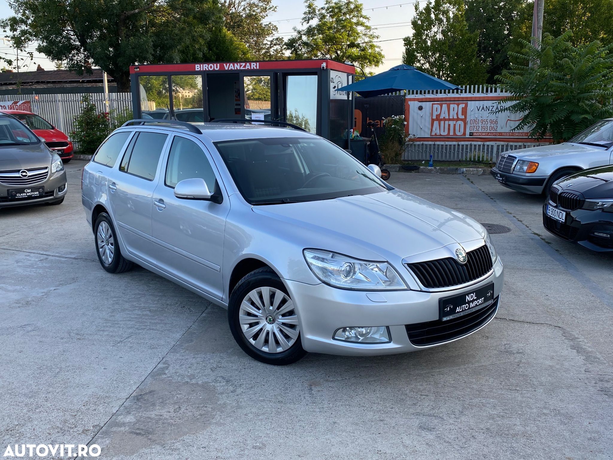 Skoda Octavia 1.6 TDI DPF Elegance - 1