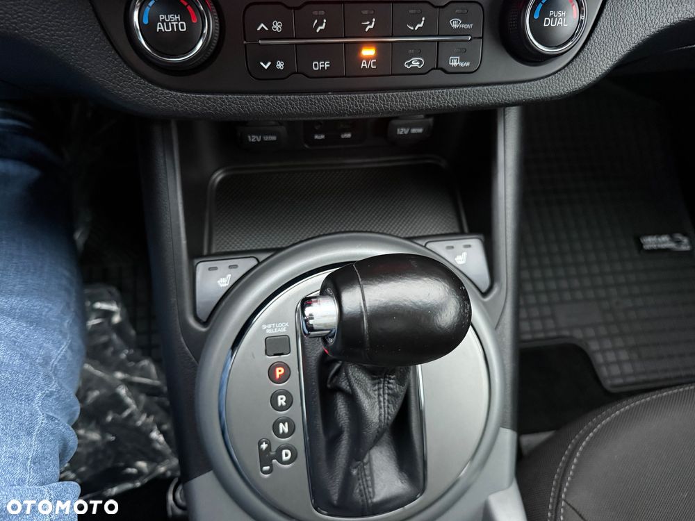 Kia Sportage 2.0 GDI 2WD Spirit - 29