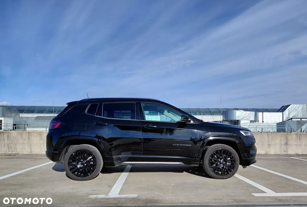 Jeep Compass - 34