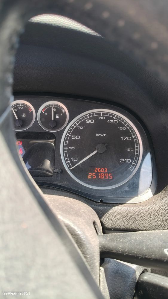 Peugeot 307 1.6 HDi GoTech - 4