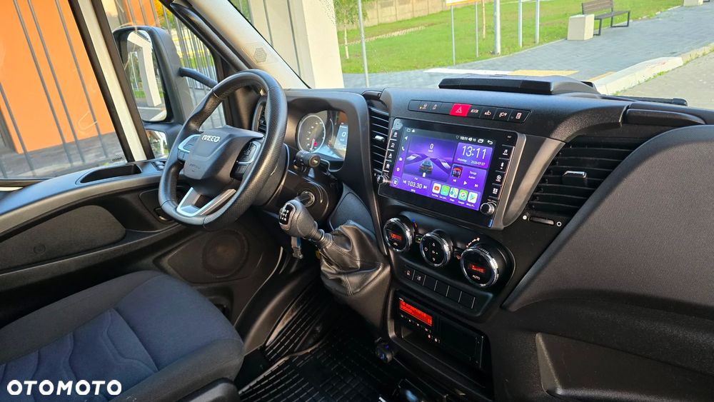 Iveco DAILY 72C18 ❗️BURTO-FIRANKA 15 PALET / DACH ZSUWANY / MAŁY PRZEBIEG / WINDA DHOLLANDIA 1000KG SLIDER / ZABUDOWA JEGGER / KABINA SYPIALNIANA / PODUSZKI PNEUMATYCZNE / XENON / FUL LED / NAVI + KAMERA COFANIA / DRZWI Z TYŁU / WEBASTO / SERWIS ASO / SALON POLSKA / NIESTPOTYKANY STAN ❗️❗️ - 7