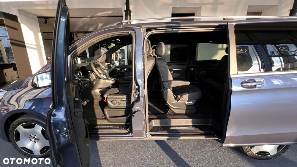 Mercedes-Benz Klasa V - 7