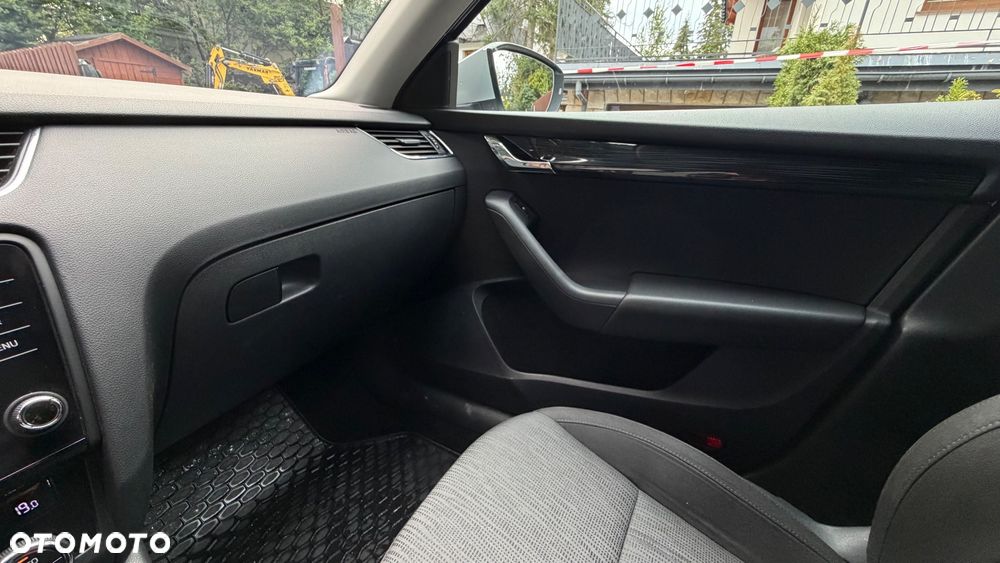 Skoda Octavia 1.8 TSI Style DSG - 25