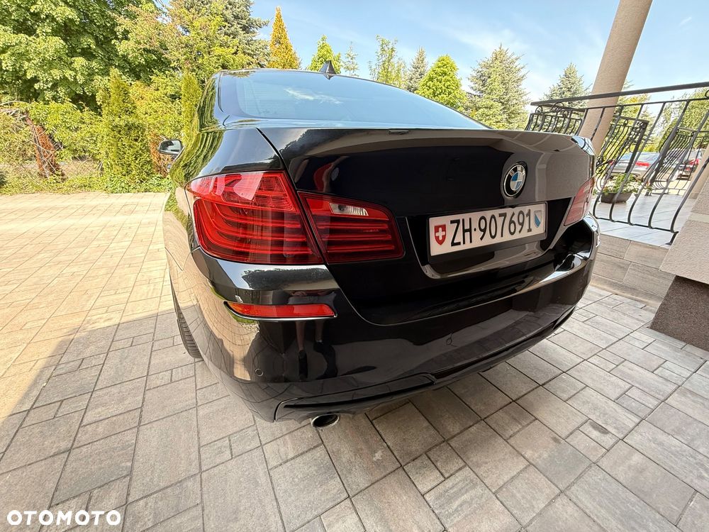 BMW Seria 5 535i xDrive Sport-Aut - 12
