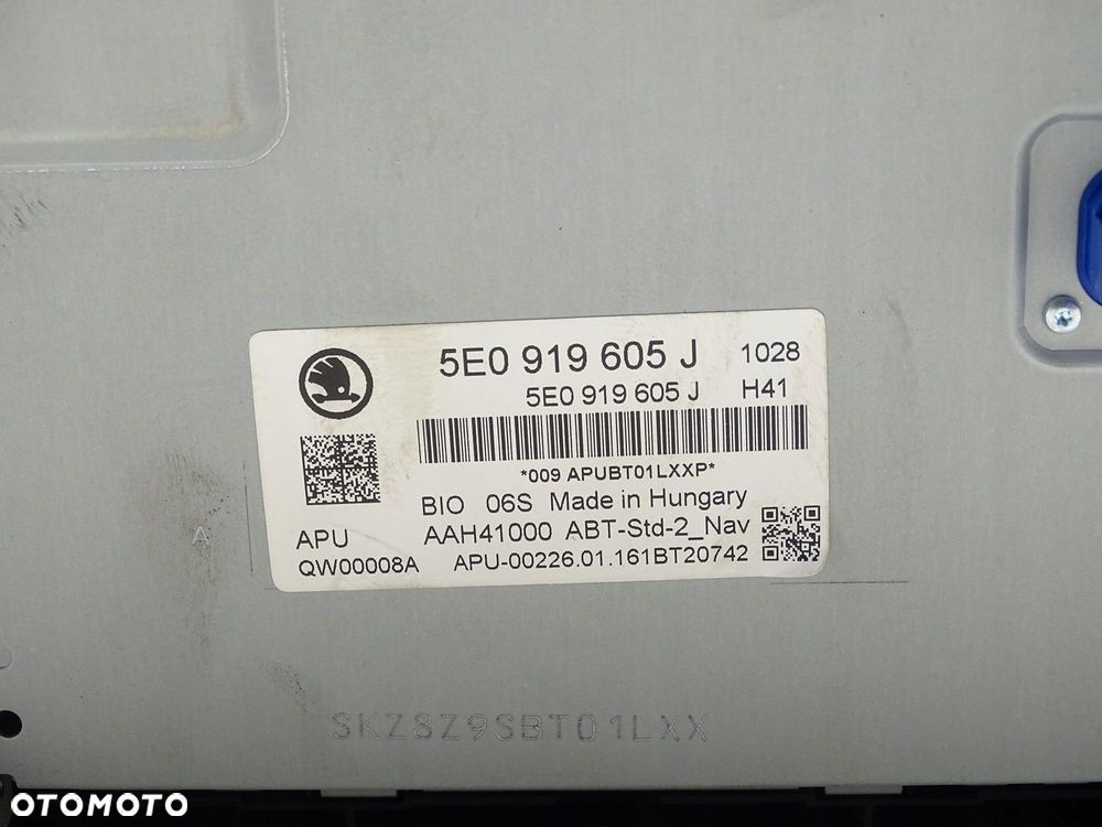 EKRAN WYŚWIETLACZ MONITOR LCD MMI NAVI RADIA SKODA OCTAVIA III 5E0919605J - 6