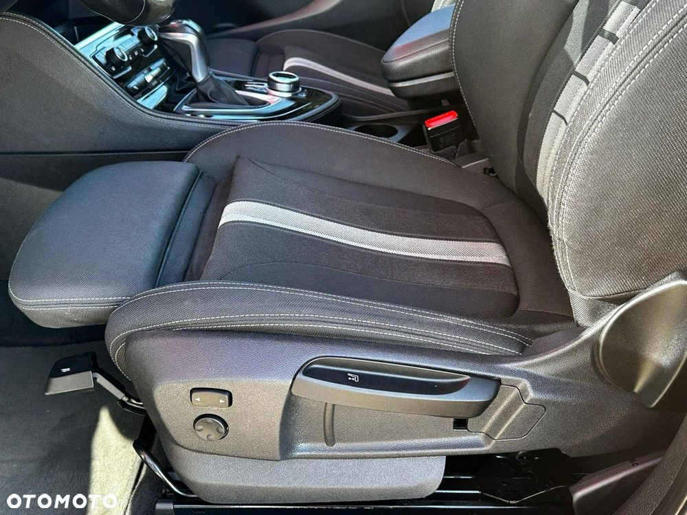 BMW Seria 2 220d Gran Tourer Sport-Aut Sport Line - 17