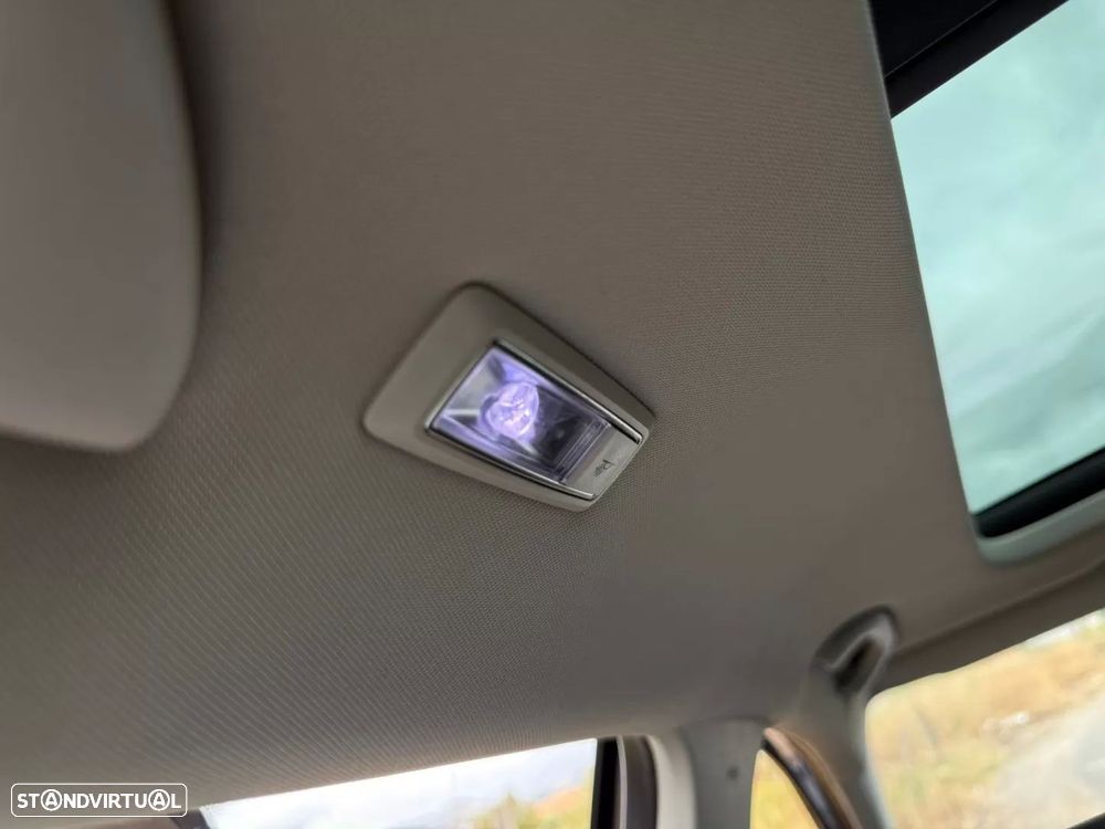 SEAT Leon ST 2.0 TDI DSG Style Edition - 16