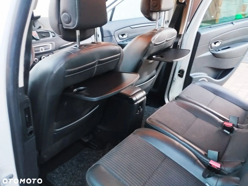 Renault Scenic TCe 130 Bose Edition - 17