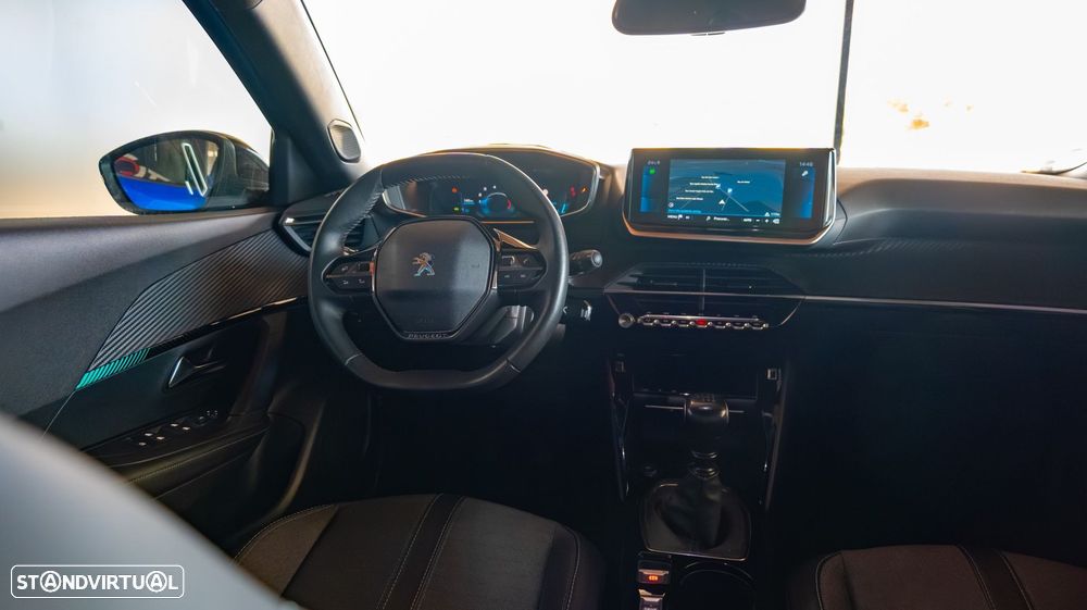 Peugeot 2008 1.2 PureTech Allure Pack - 16