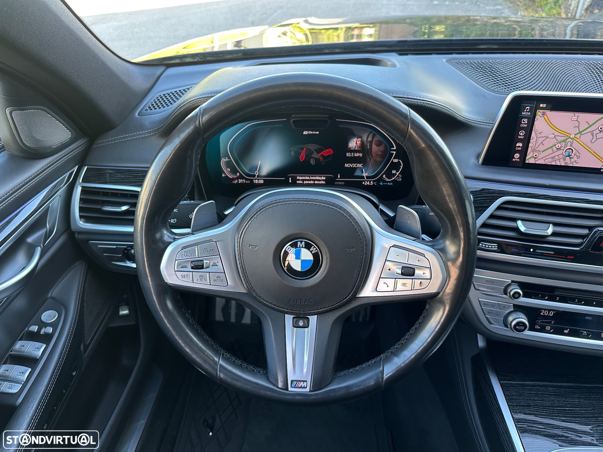 BMW 745 e iPerformance Pack M Auto - 27