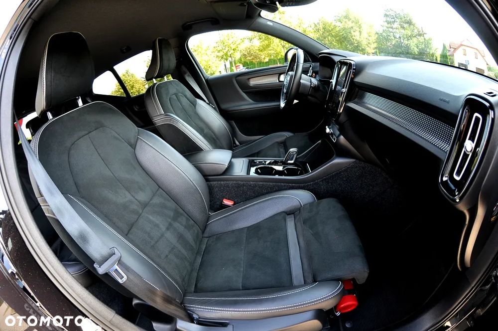 Volvo XC 40 T3 Geartronic RDesign - 14