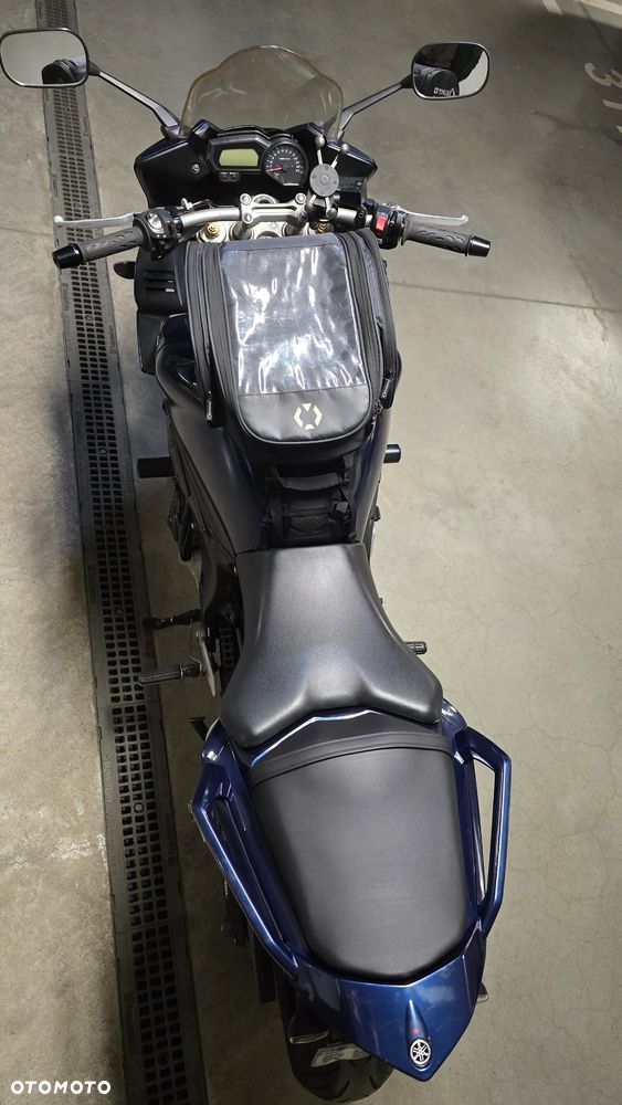 Yamaha FZ - 4