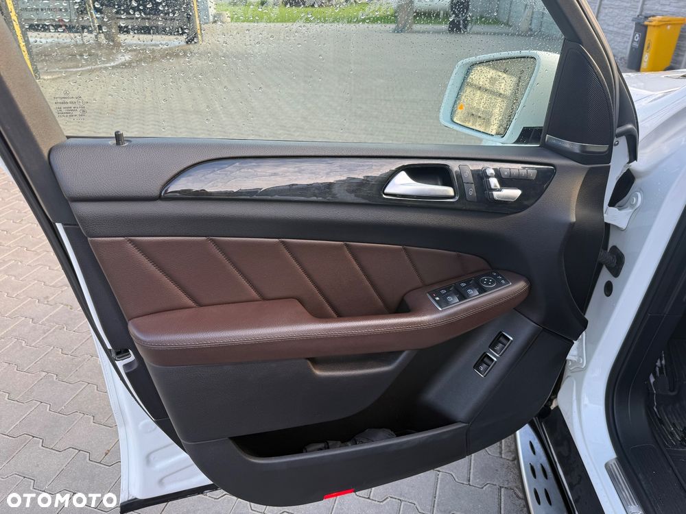 Mercedes-Benz GL 350 BlueTEC 4-Matic - 18