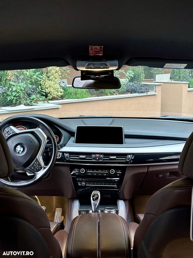BMW X5 xDrive35i M Sport Edition - 4